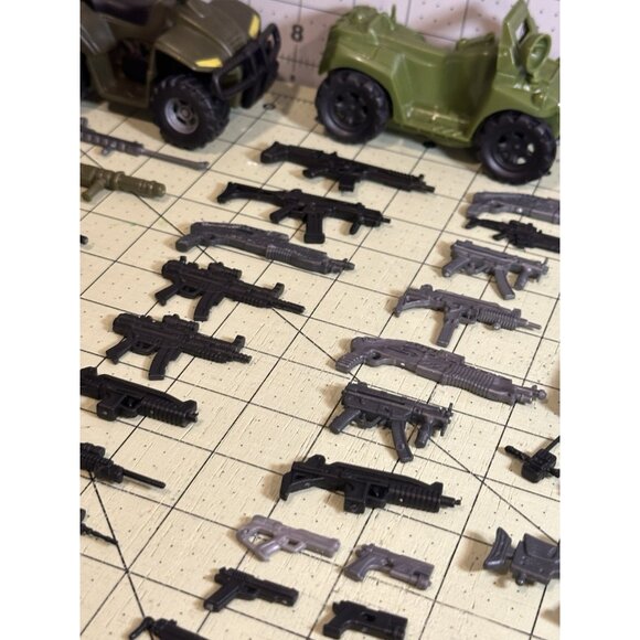 vintage‎ Military Action Assorted Accessories Lot - Picture 6 of 9